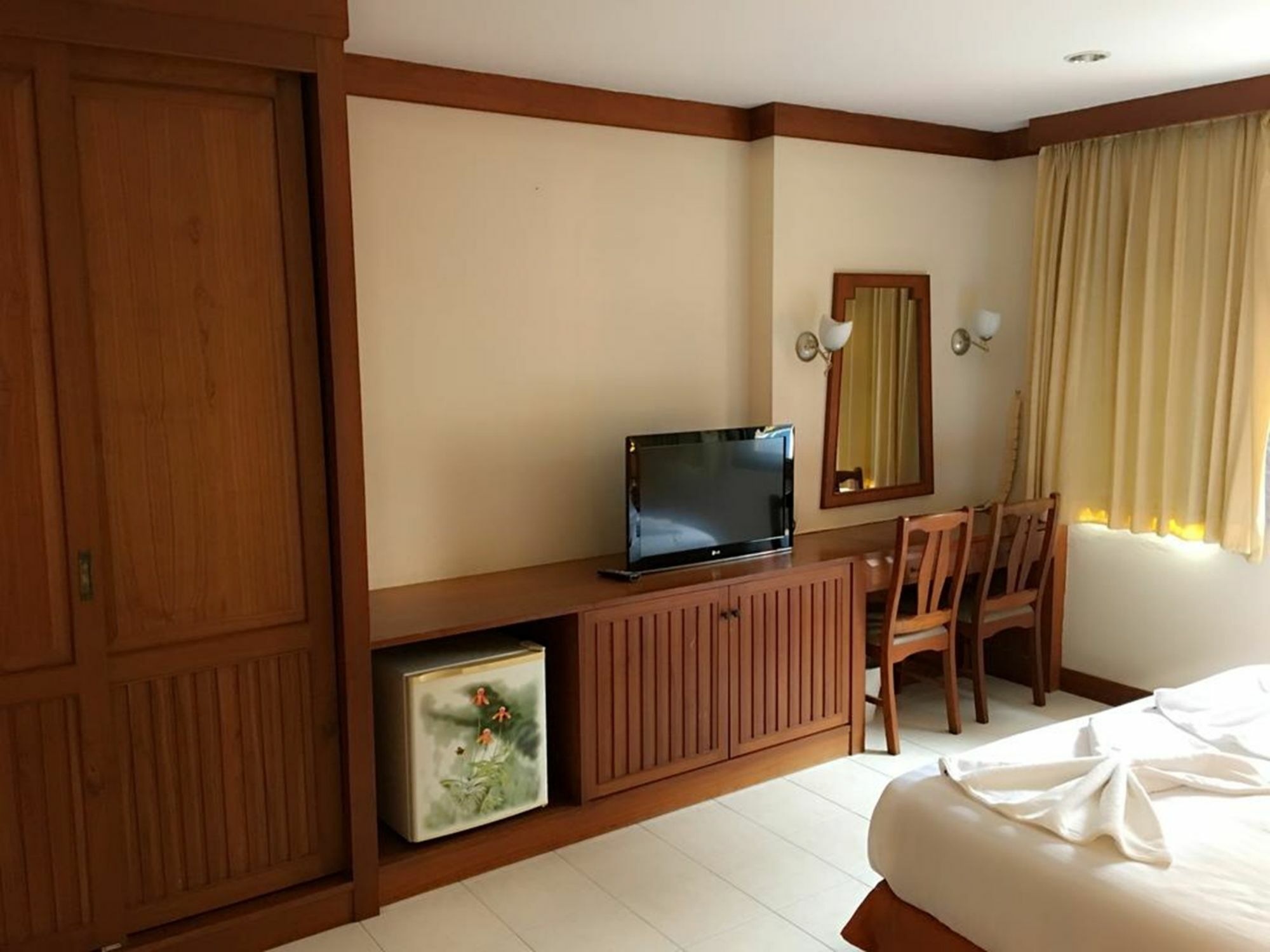 Same Same Guesthouse Patong Eksteriør bilde